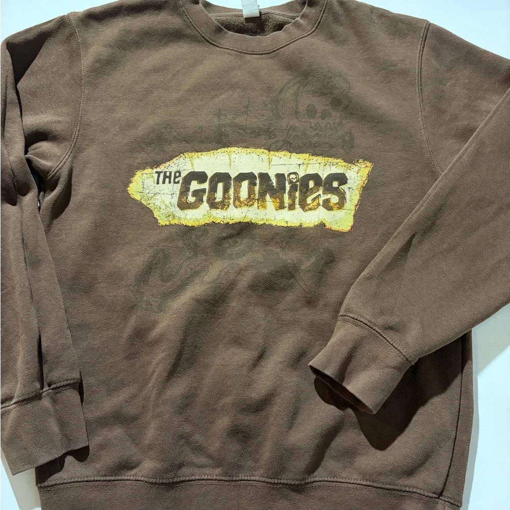 Warner Bros Brown Goonies Pull Over Sweater - Picture 1 of 5